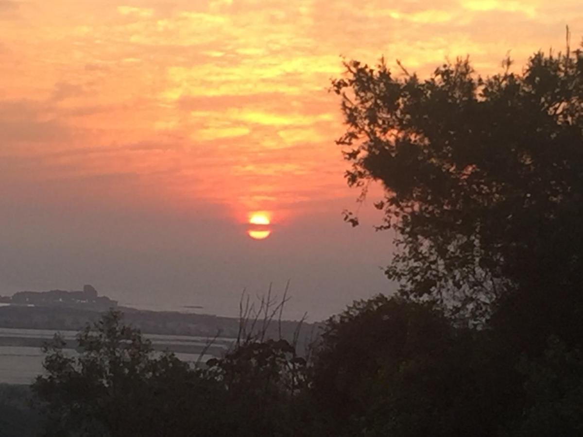Ein HodAbove The Sea别墅 外观 照片
